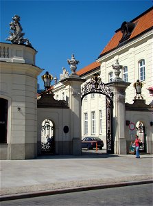 Popcki Palace, Warsaw, entrance gate photo