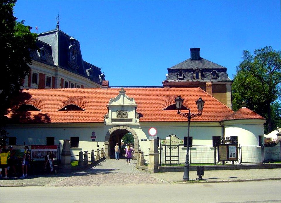 Brama Wybrańców w czerwcu 2010.