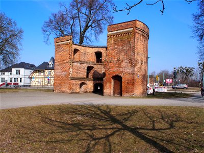 Neubrandenburg (Mecklenburg-Vorpommern, Germany). Western side of the artillery tower "Zingel" that protects the city gate "Friedländer Tor". Built around 1500. photo