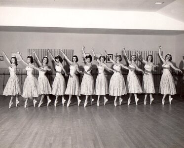 Studio classical women photo