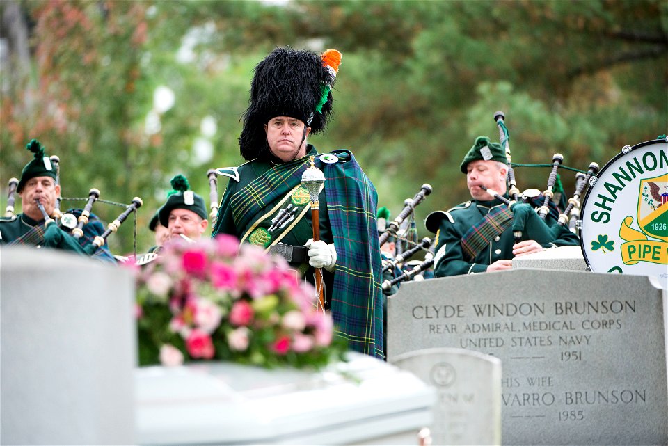 Members of The Shannon Rovers participate in the graveside service for Maureen Fitzsimons Blair, also known as Maureen O’Hara, in Section 2 of Arlington National Cemetery, Nov. 9, 2015. She is being b