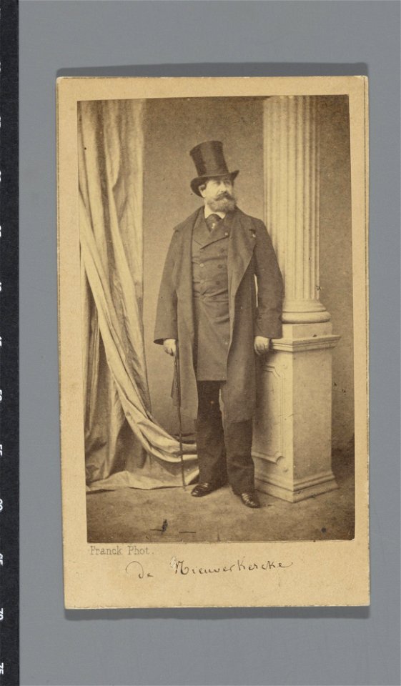 IdentificatieTitel(s): Portret van Alfred Émilien O’Hara, Comte de NieuwerkerkeObjecttype: carte-de-visite Objectnummer: RP-F-2016-8VervaardigingVervaardiger: fotograaf: François Marie Louis Franck (v