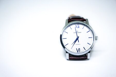 Clock ecommerce jog