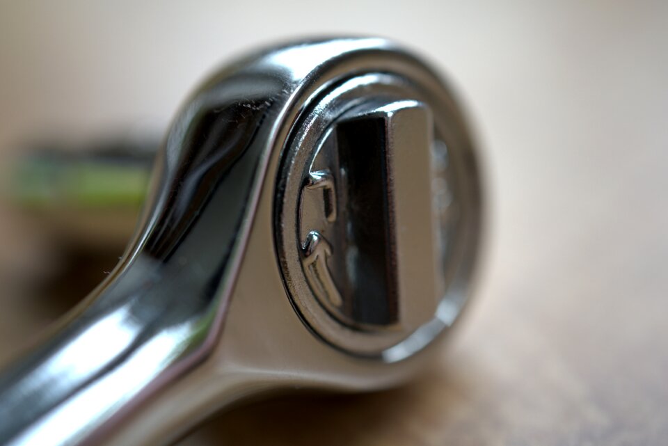 Repair maintenance wrench
