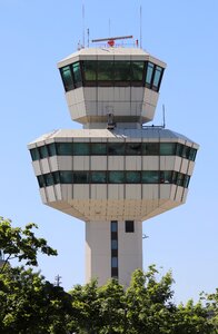 Tower radar aircraft
