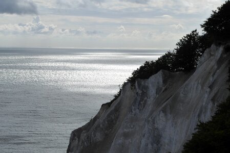 Sea white cliffs moen photo