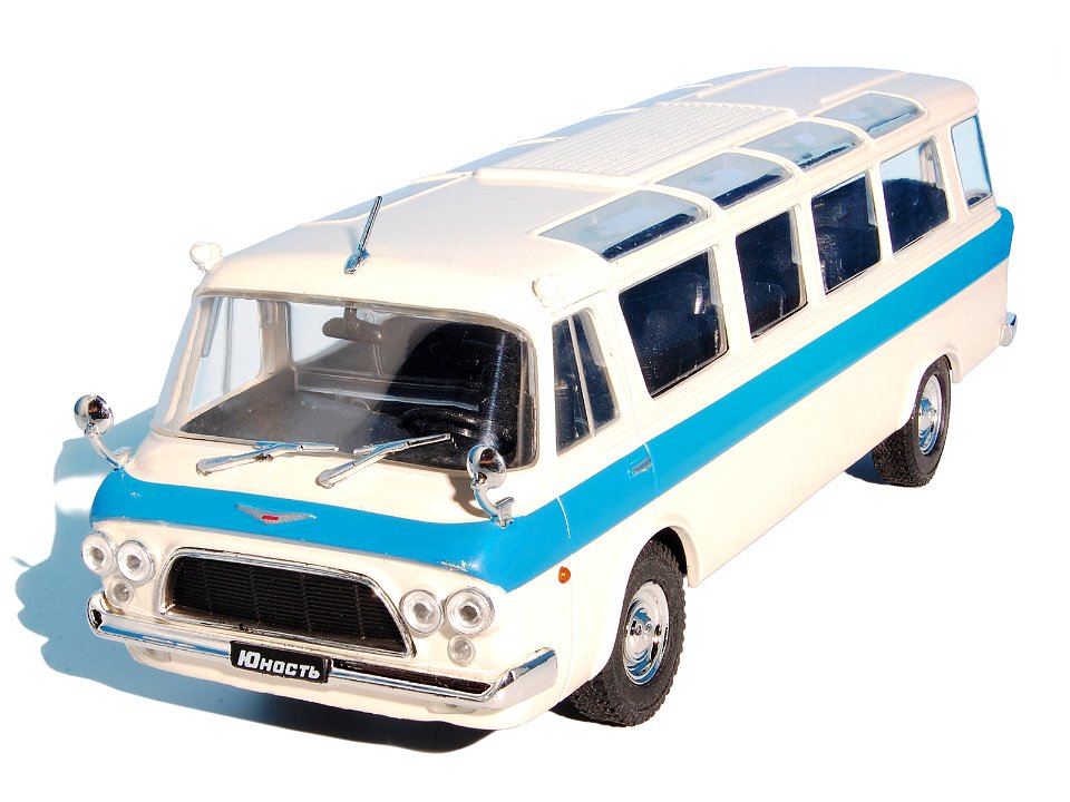 ZIL 118 Junost (1962-1968)