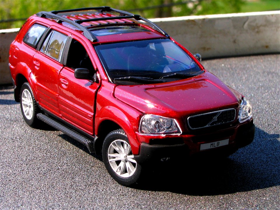 Volvo XC 90 AWD. Hongwell / Cararama
