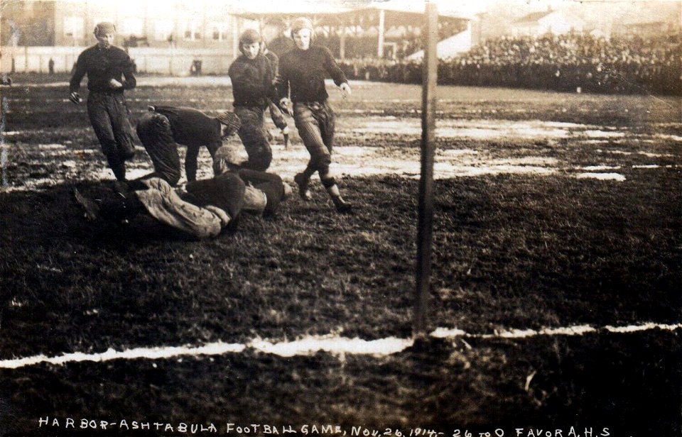 Harbor-Ashtabula Football Game, Nov. 26, 1914, 26 to 0, Favor A.H.S.