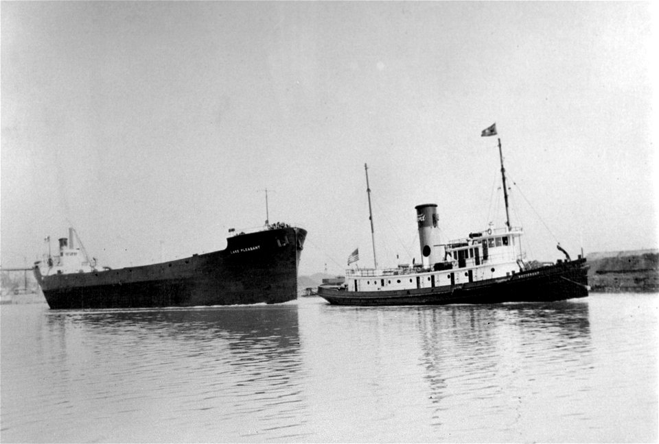 Lake Pleasant Under Tow