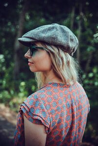 Krupnyj plan model glasses