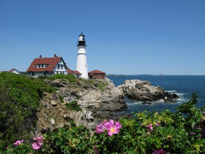 Roses lighthouse portland