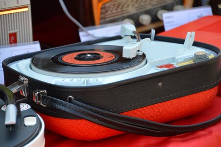 Disk sound music device