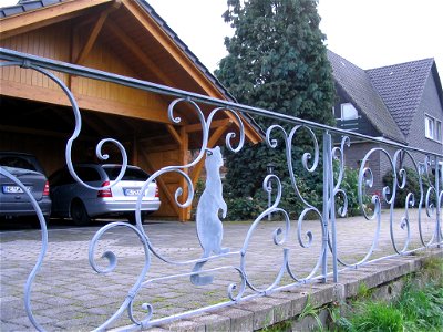 Kürschnermeister Walter Eicker, Konrad-Adenauer-Straße, 41352 Korschenbroich (Kleinenbroich), Nordrhein-Westfalen 
Bis 1995 Friedrichstraße 112, Düsseldorf
