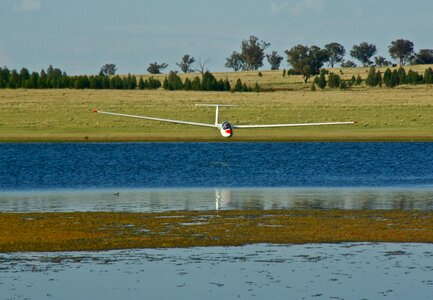 Lake sailplane gliding