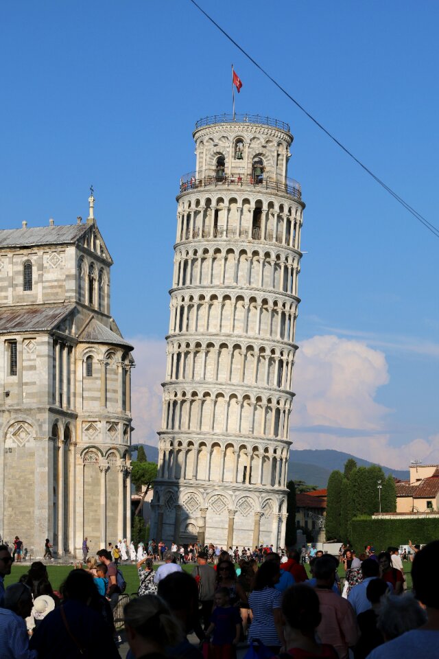 Italy pisa leaning tower