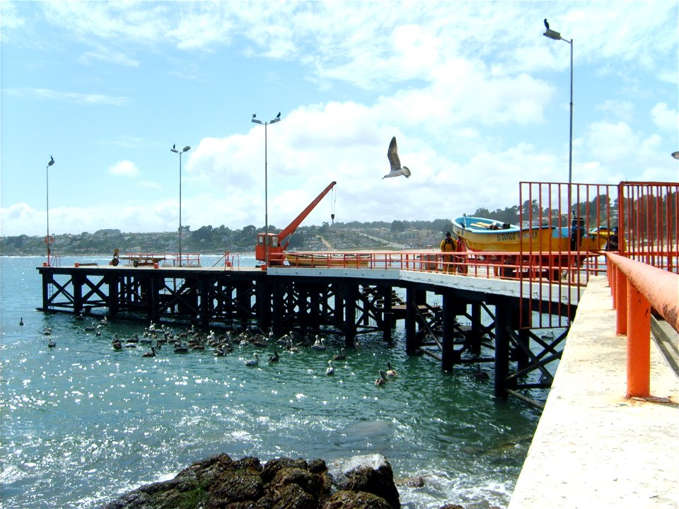 Muelle de El Quisco, inaugurado en 1997. El Quisco, Valapraíso, Chile.