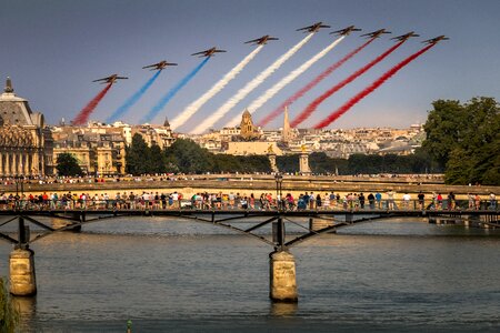 14 july sky pont des arts photo