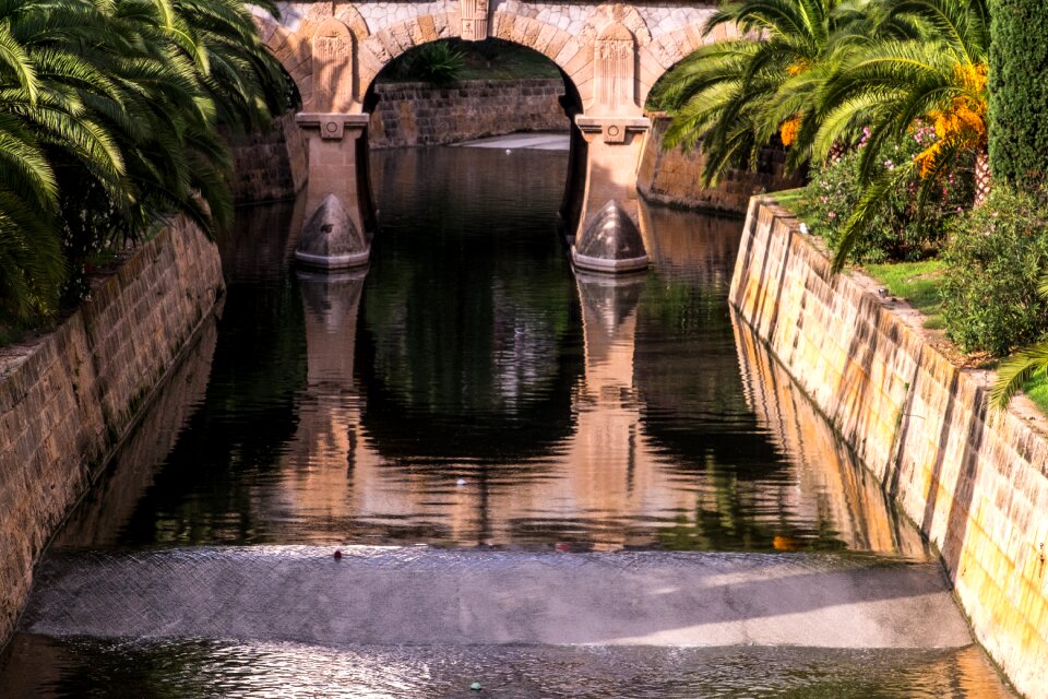 Holiday tourism reflection on the water