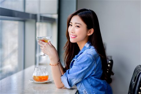 Woman Tea photo