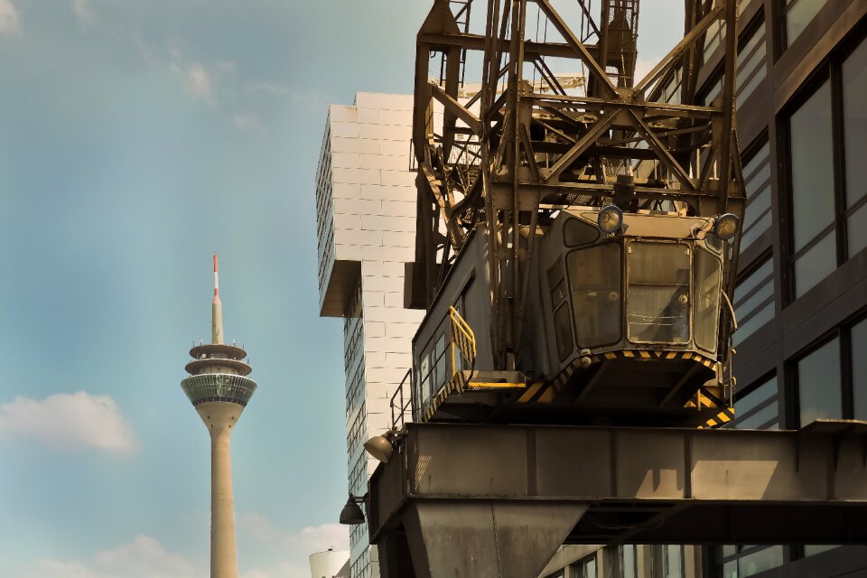Sky radio tower düsseldorf