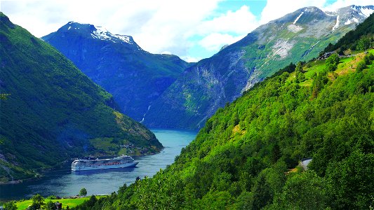 Geiranger Fjord photo