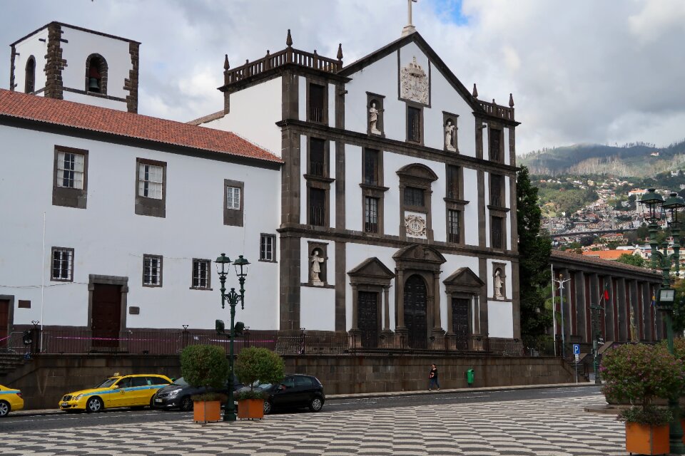 Old building travel