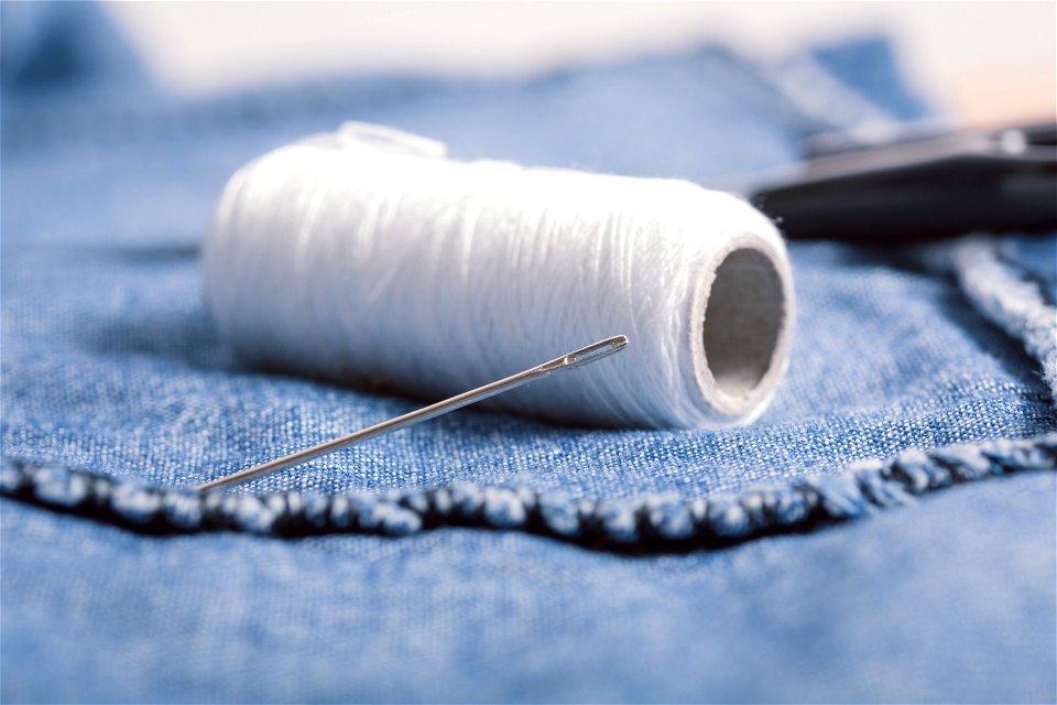 Yarn Sewing Needle photo