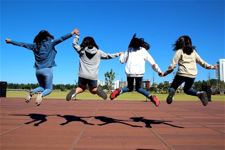 Girls Jump photo