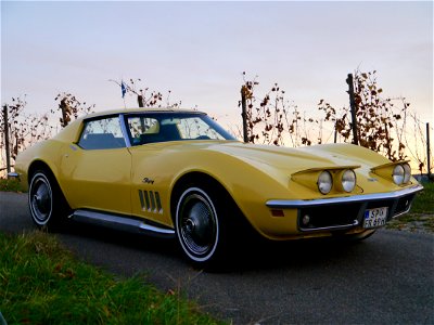 Chevrolet Corvette photo