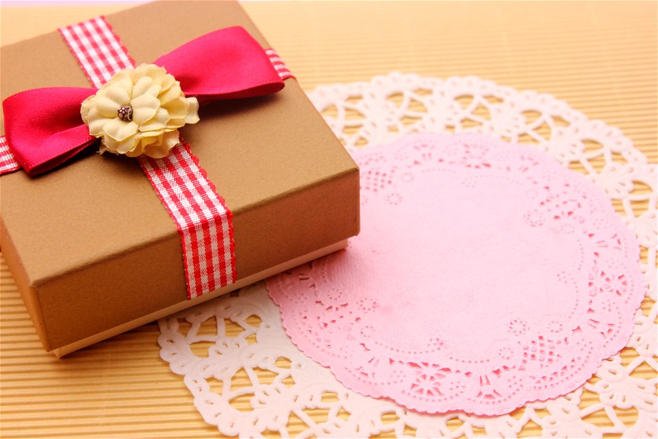 Lace Gift