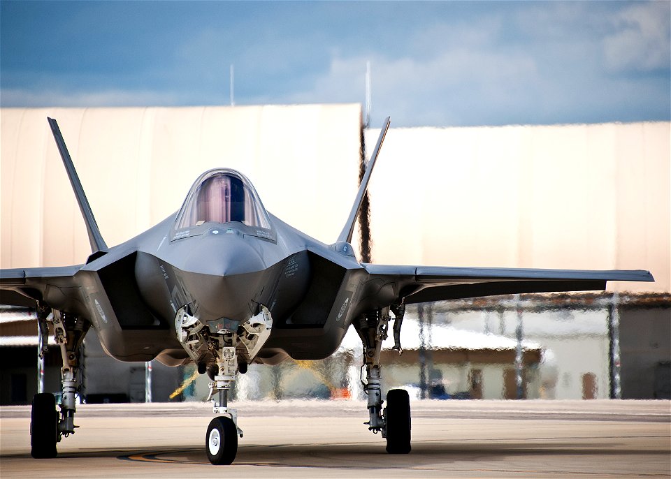 F Lightning Ii