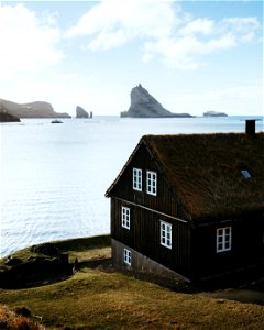 Nordic tiny house photo
