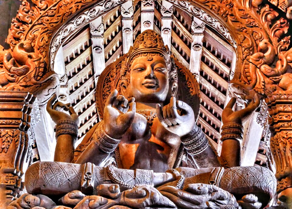 Temple tourism buddhism