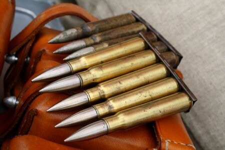 Shop weapon tyr
