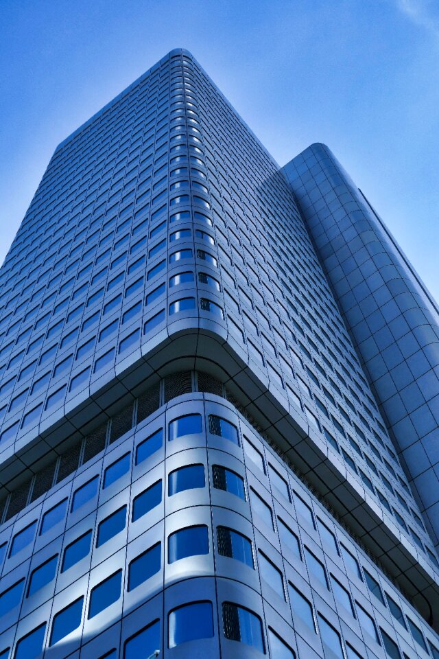 Building modern city