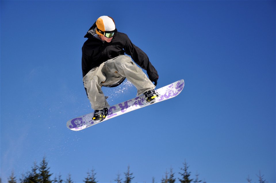 Snowboarding Snowboarder