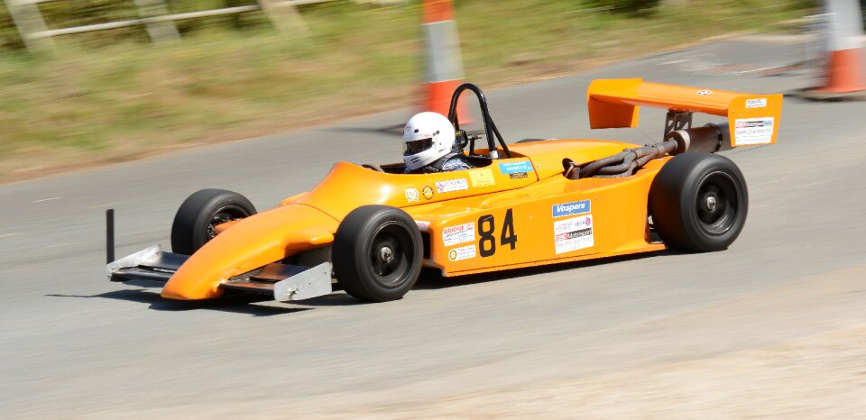 Speed motorsport road