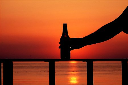 Beer Sunset Sea photo