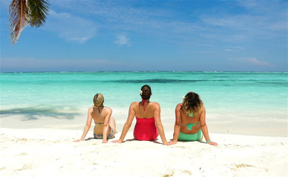 Beach Sea Girls photo