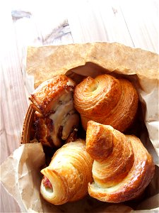 Croissant Bread Food photo