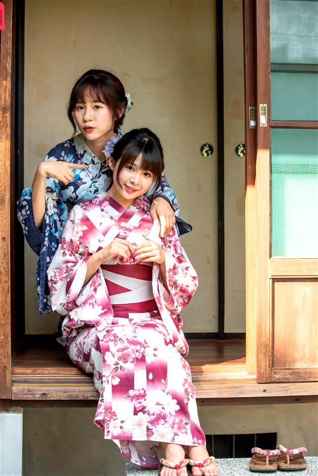 Women Girls Yukata