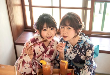 Women Girls Yukata photo