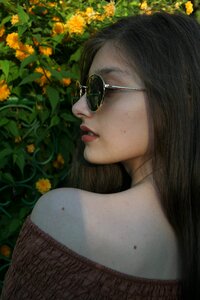 About glasses seriousness