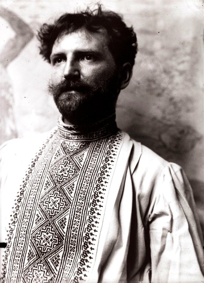 Alfons Mucha Painter photo