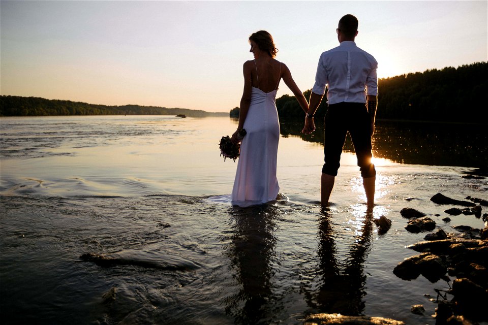 Couple Lover River