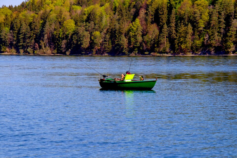 Boat waters fuschlsee