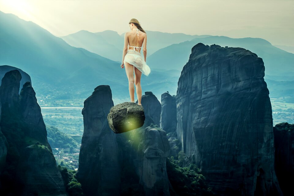 Beauty flying rocks