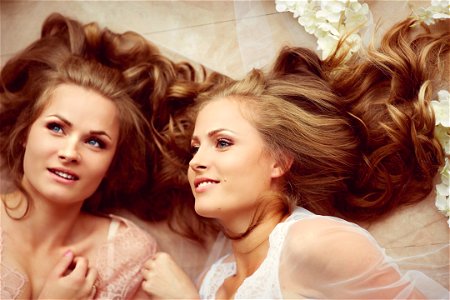 Women Girls Twins
