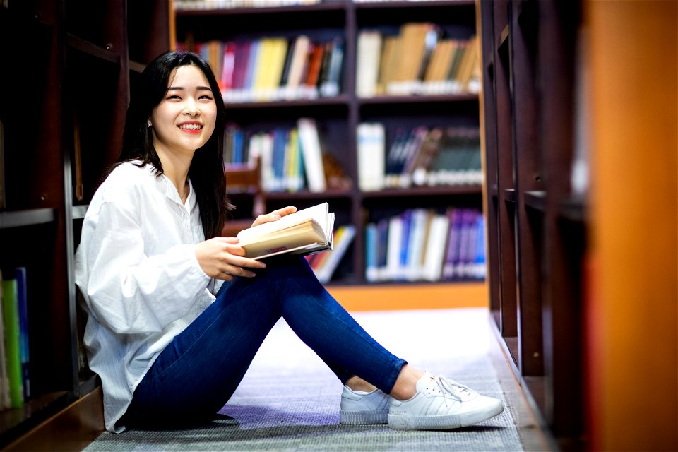 Library University Student